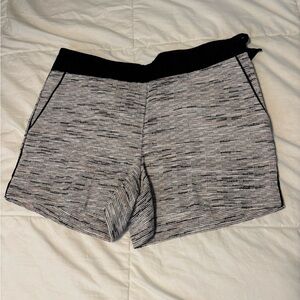 LOFT Women’s Black and Gray Shorts